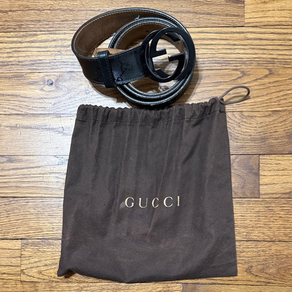 Gucci Black Leather Belt with Logo Buckle
